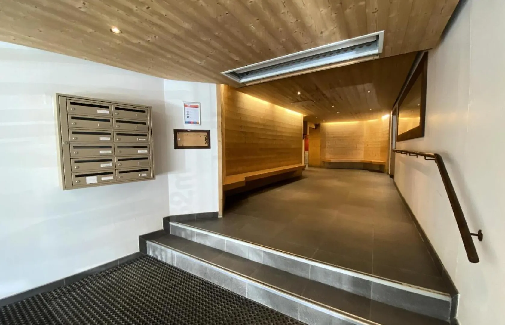 Residence Lac Du Lou - Val Thorens Location: Appartement De 38 M2 Au 7Eme Etage, Skis Aux Pieds, Balcon Expose Sud Mae-9021 Apartment