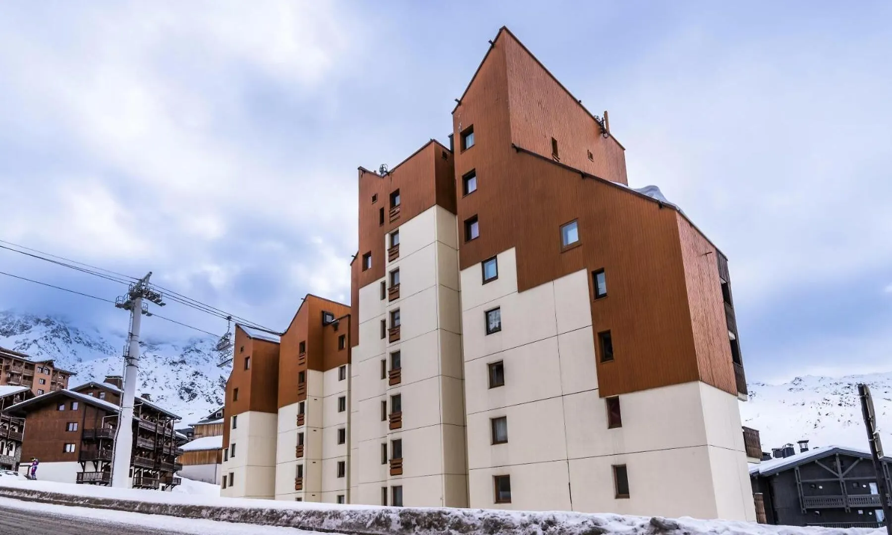 Apartment Residence Lac Du Lou - Val Thorens Location: Appartement De 38 M2 Au 7Eme Etage, Skis Aux Pieds, Balcon Expose Sud Mae-9021 France